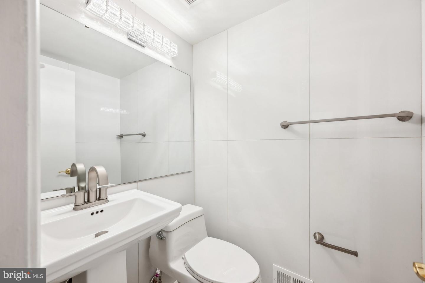 2827 ELLICOTT ST NW, WASHINGTON, District Of Columbia 20008, 5 Bedrooms Bedrooms, ,4 BathroomsBathrooms,Residential,For sale,2827 ELLICOTT ST NW,DCDC2235196 MLS # DCDC2235196