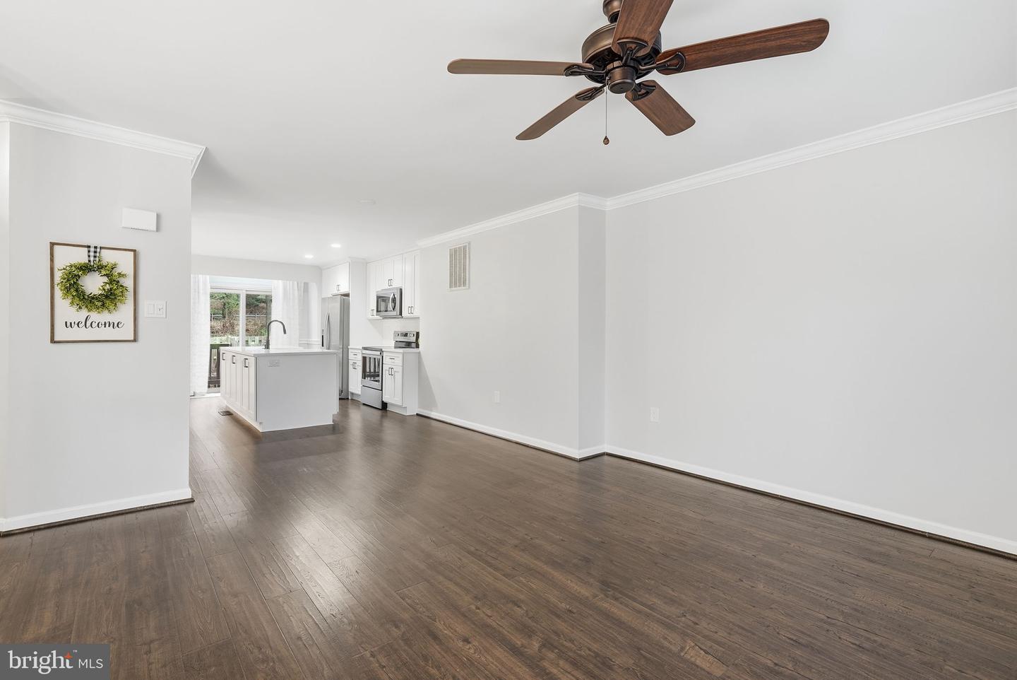 15628 MONTVIEW DR, DUMFRIES, Virginia 22025, 3 Bedrooms Bedrooms, ,2 BathroomsBathrooms,Residential,For sale,15628 MONTVIEW DR,VAPW2109262 MLS # VAPW2109262