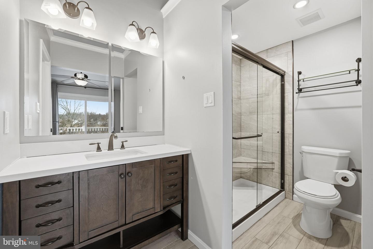 15628 MONTVIEW DR, DUMFRIES, Virginia 22025, 3 Bedrooms Bedrooms, ,2 BathroomsBathrooms,Residential,For sale,15628 MONTVIEW DR,VAPW2109262 MLS # VAPW2109262