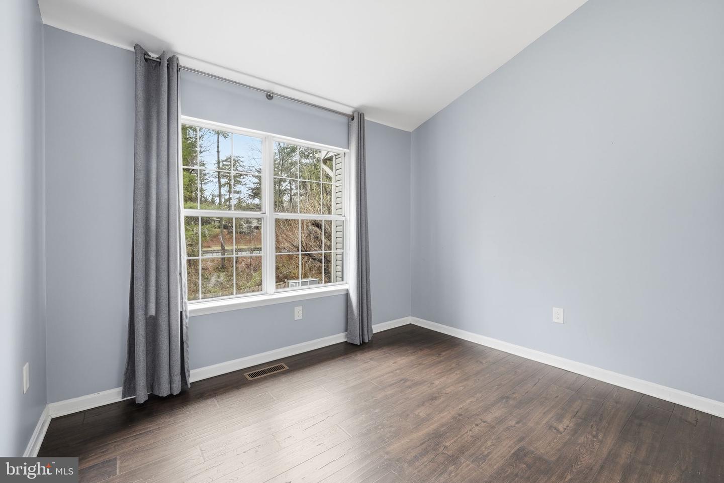 15628 MONTVIEW DR, DUMFRIES, Virginia 22025, 3 Bedrooms Bedrooms, ,2 BathroomsBathrooms,Residential,For sale,15628 MONTVIEW DR,VAPW2109262 MLS # VAPW2109262