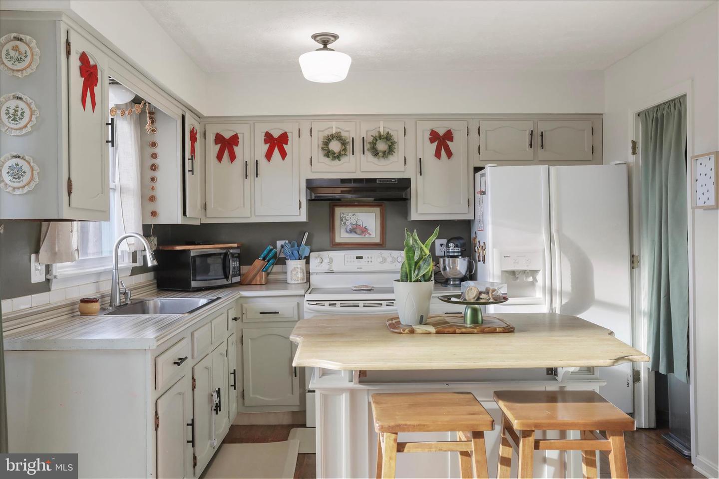 219 BRUNSWICK RD, STEPHENS CITY, Virginia 22655, 2 Bedrooms Bedrooms, ,1 BathroomBathrooms,Residential,For sale,219 BRUNSWICK RD,VAFV2038510 MLS # VAFV2038510