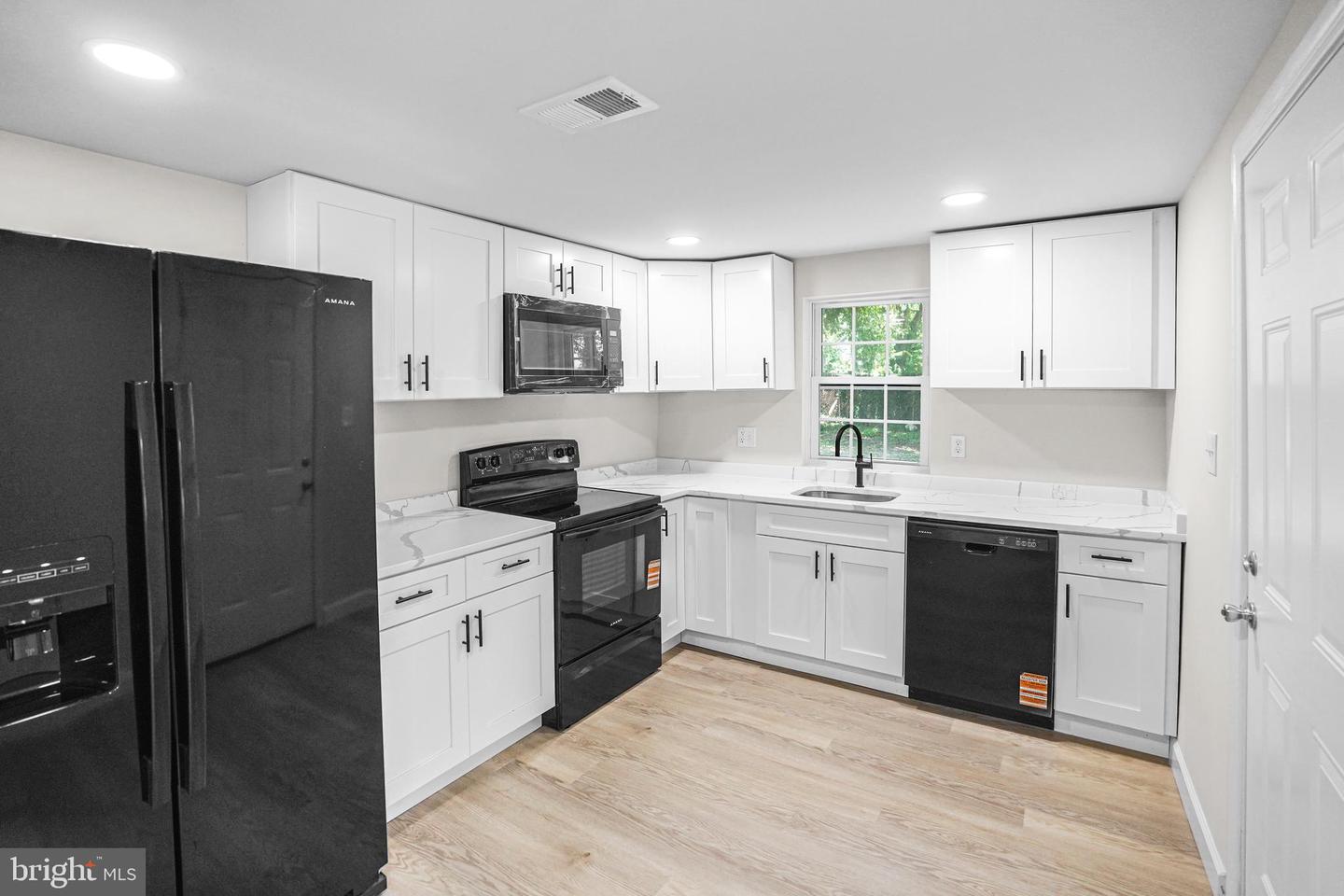 317 S WEST ST, PETERSBURG, Virginia 23803, 4 Bedrooms Bedrooms, ,2 BathroomsBathrooms,Residential,For sale,317 S WEST ST,VAPC2000168 MLS # VAPC2000168