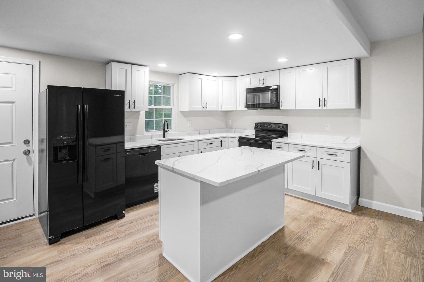 317 S WEST ST, PETERSBURG, Virginia 23803, 4 Bedrooms Bedrooms, ,2 BathroomsBathrooms,Residential,For sale,317 S WEST ST,VAPC2000168 MLS # VAPC2000168