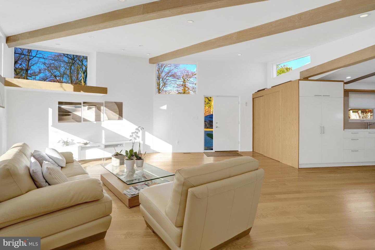 3017 PINE SPRING RD, FALLS CHURCH, Virginia 22042, 4 Bedrooms Bedrooms, ,2 BathroomsBathrooms,Residential,For sale,3017 PINE SPRING RD,VAFX2282950 MLS # VAFX2282950