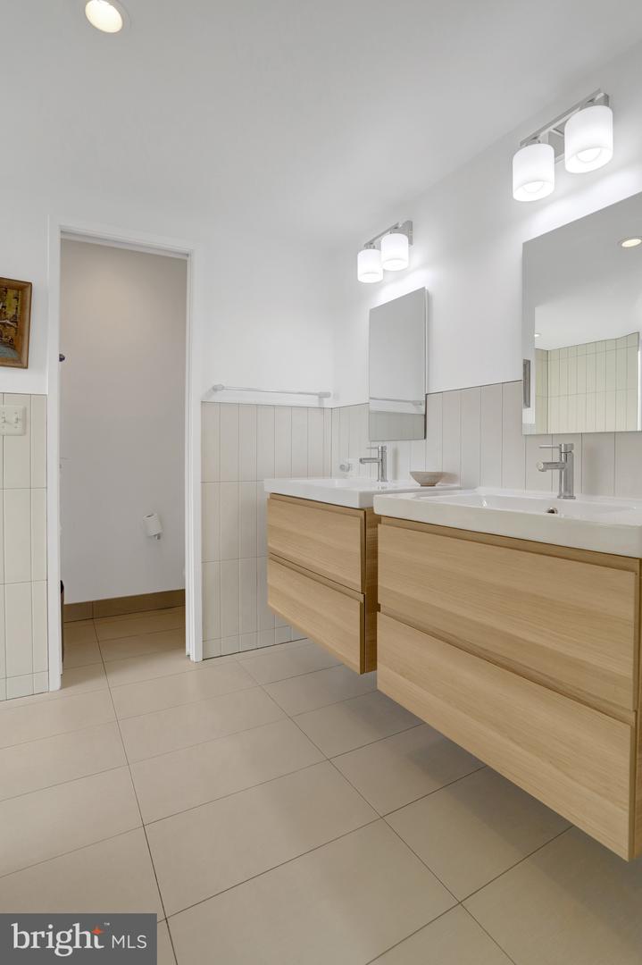 3017 PINE SPRING RD, FALLS CHURCH, Virginia 22042, 4 Bedrooms Bedrooms, ,2 BathroomsBathrooms,Residential,For sale,3017 PINE SPRING RD,VAFX2282950 MLS # VAFX2282950