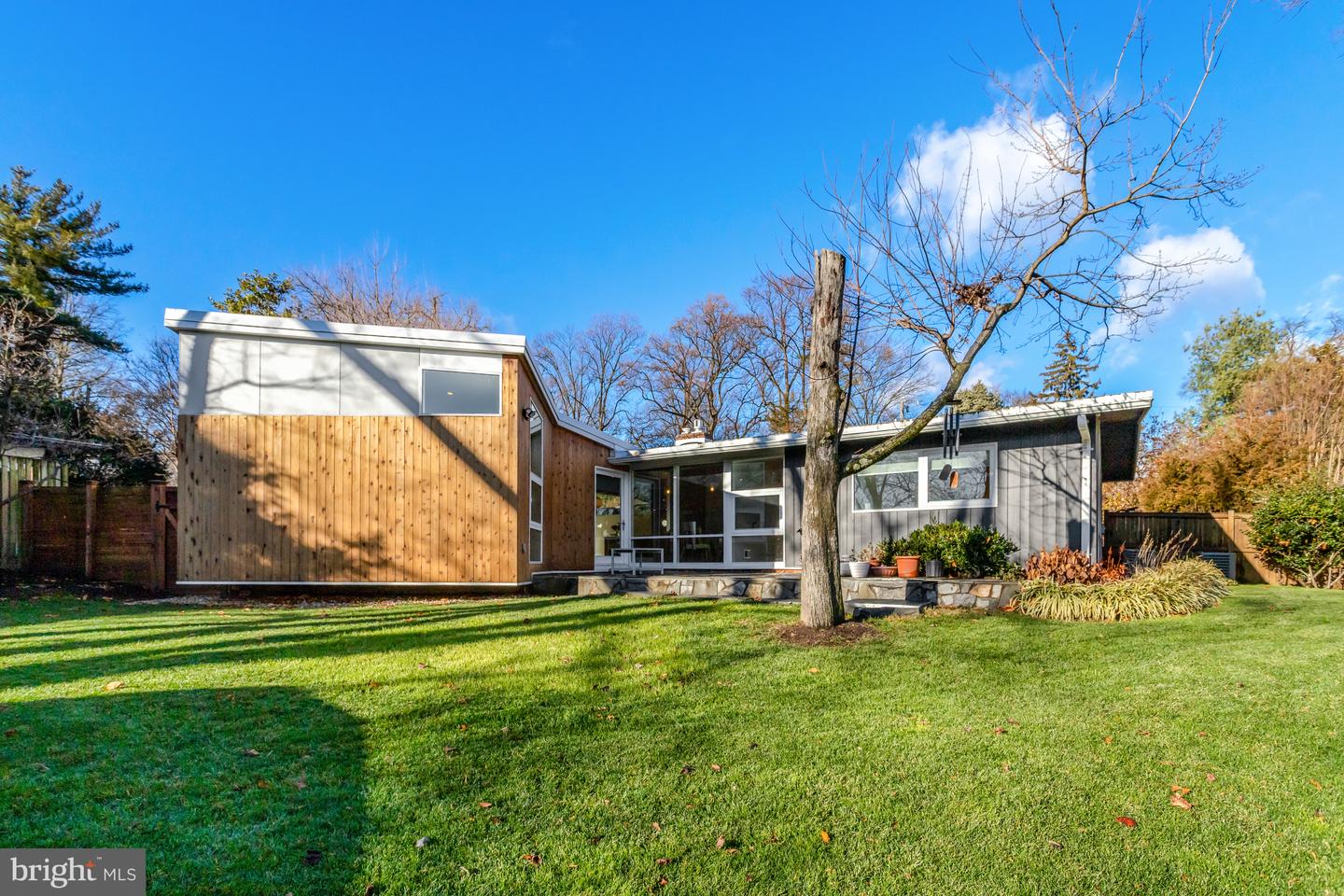 3017 PINE SPRING RD, FALLS CHURCH, Virginia 22042, 4 Bedrooms Bedrooms, ,2 BathroomsBathrooms,Residential,For sale,3017 PINE SPRING RD,VAFX2282950 MLS # VAFX2282950