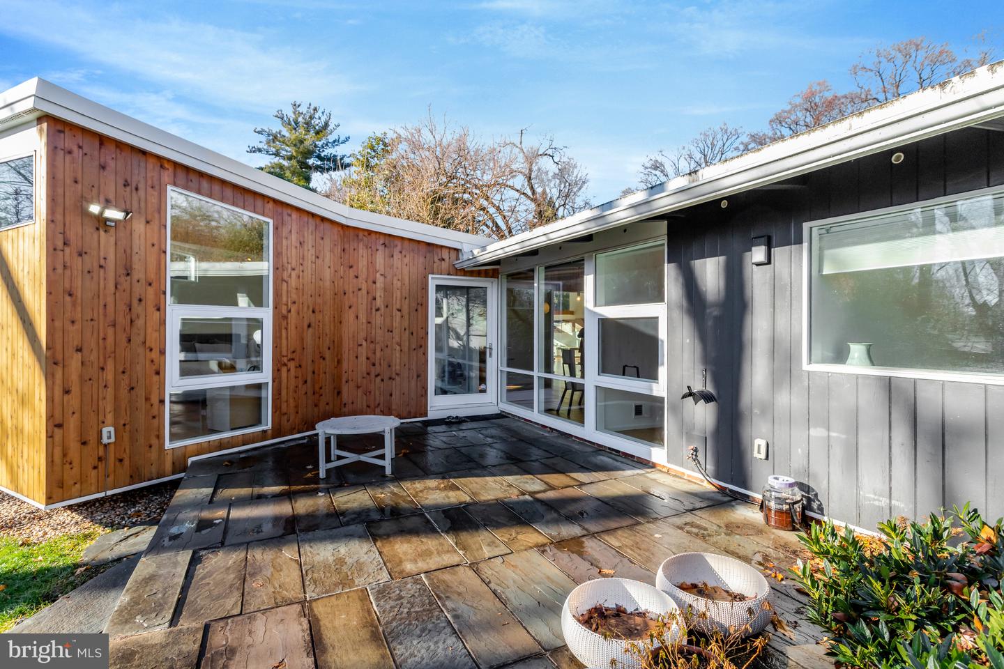 3017 PINE SPRING RD, FALLS CHURCH, Virginia 22042, 4 Bedrooms Bedrooms, ,2 BathroomsBathrooms,Residential,For sale,3017 PINE SPRING RD,VAFX2282950 MLS # VAFX2282950