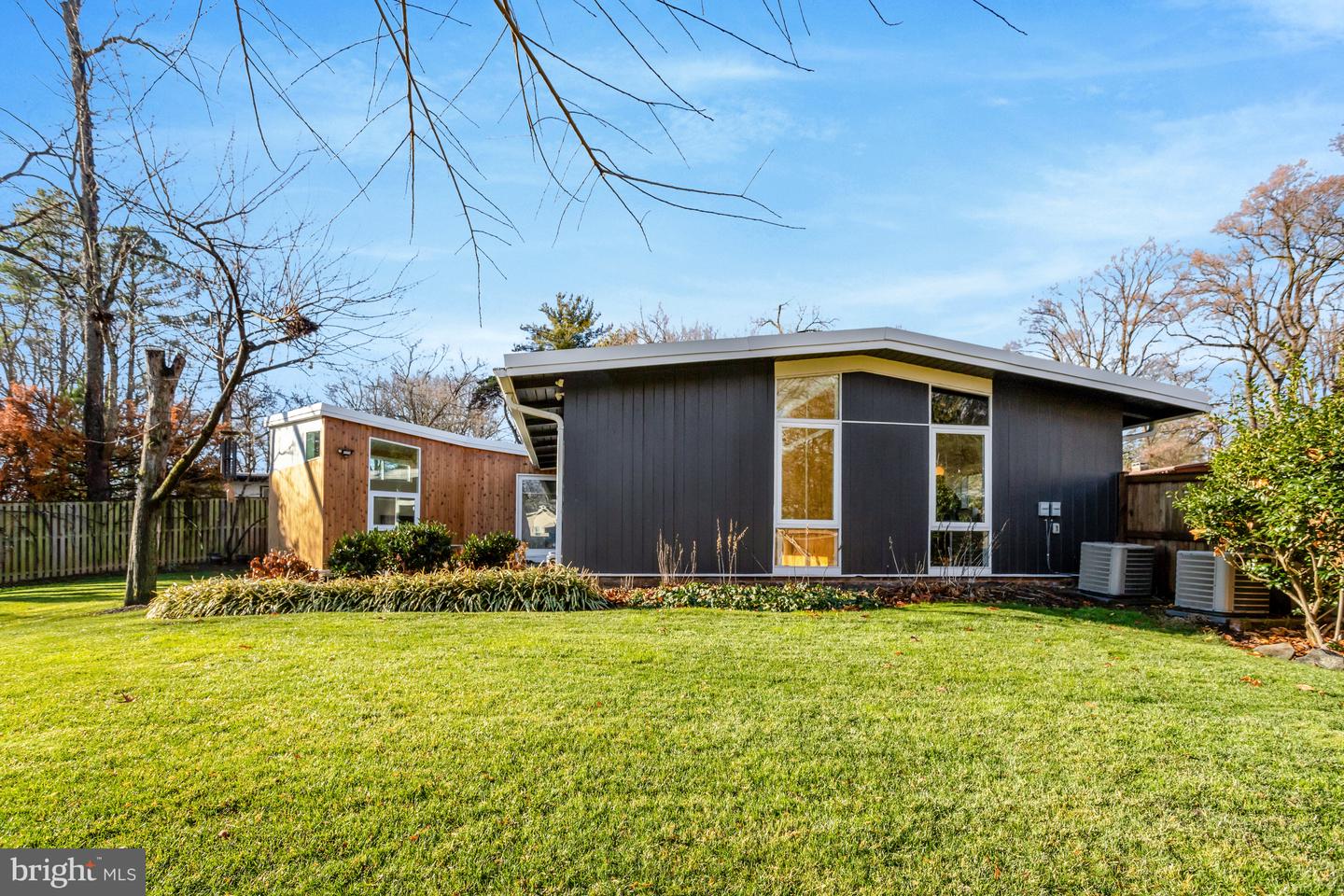 3017 PINE SPRING RD, FALLS CHURCH, Virginia 22042, 4 Bedrooms Bedrooms, ,2 BathroomsBathrooms,Residential,For sale,3017 PINE SPRING RD,VAFX2282950 MLS # VAFX2282950