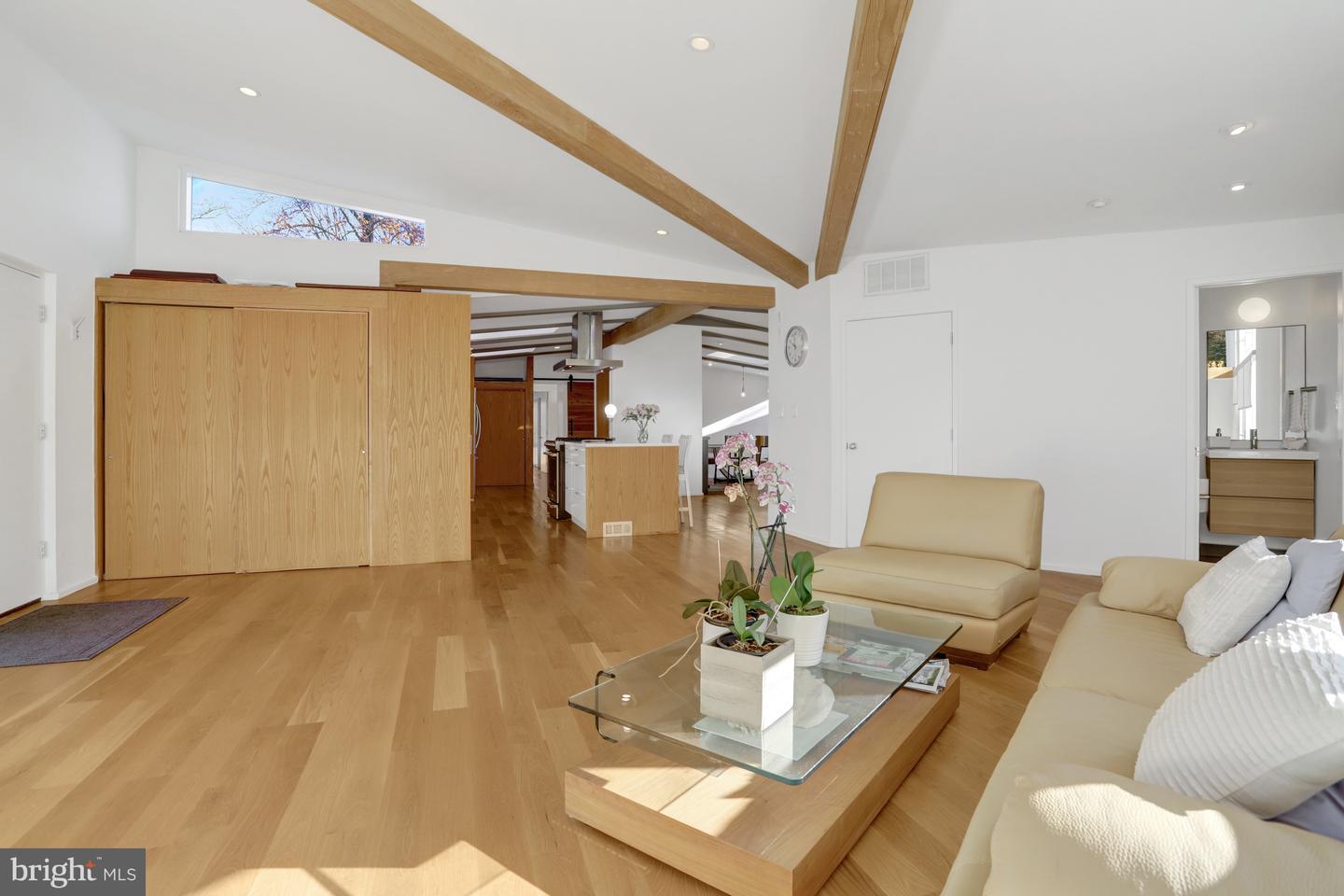 3017 PINE SPRING RD, FALLS CHURCH, Virginia 22042, 4 Bedrooms Bedrooms, ,2 BathroomsBathrooms,Residential,For sale,3017 PINE SPRING RD,VAFX2282950 MLS # VAFX2282950