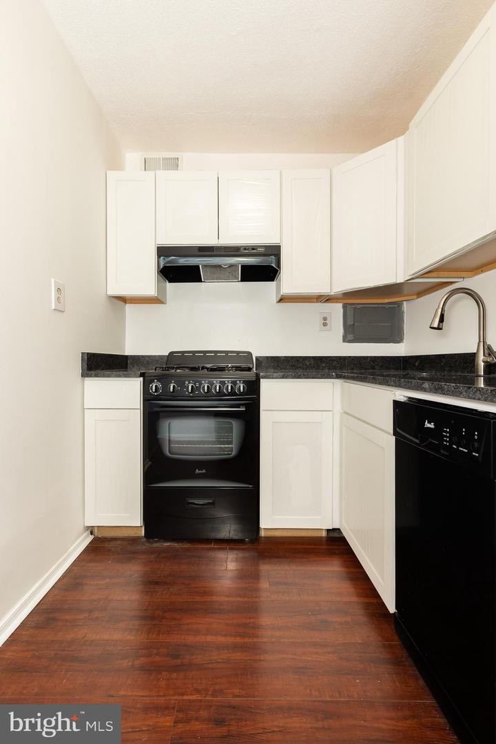 4600 S FOUR MILE RUN DR #623, ARLINGTON, Virginia 22204, ,1 BathroomBathrooms,Residential,For sale,4600 S FOUR MILE RUN DR #623,VAAR2067016 MLS # VAAR2067016