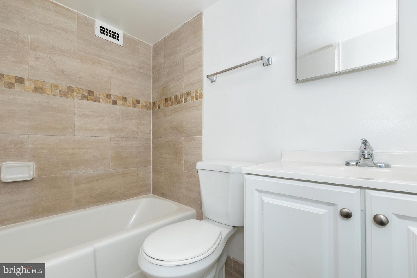 4600 S FOUR MILE RUN DR #623, ARLINGTON, Virginia 22204, ,1 BathroomBathrooms,Residential,For sale,4600 S FOUR MILE RUN DR #623,VAAR2067016 MLS # VAAR2067016
