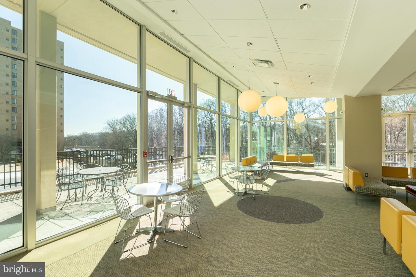 4600 S FOUR MILE RUN DR #623, ARLINGTON, Virginia 22204, ,1 BathroomBathrooms,Residential,For sale,4600 S FOUR MILE RUN DR #623,VAAR2067016 MLS # VAAR2067016