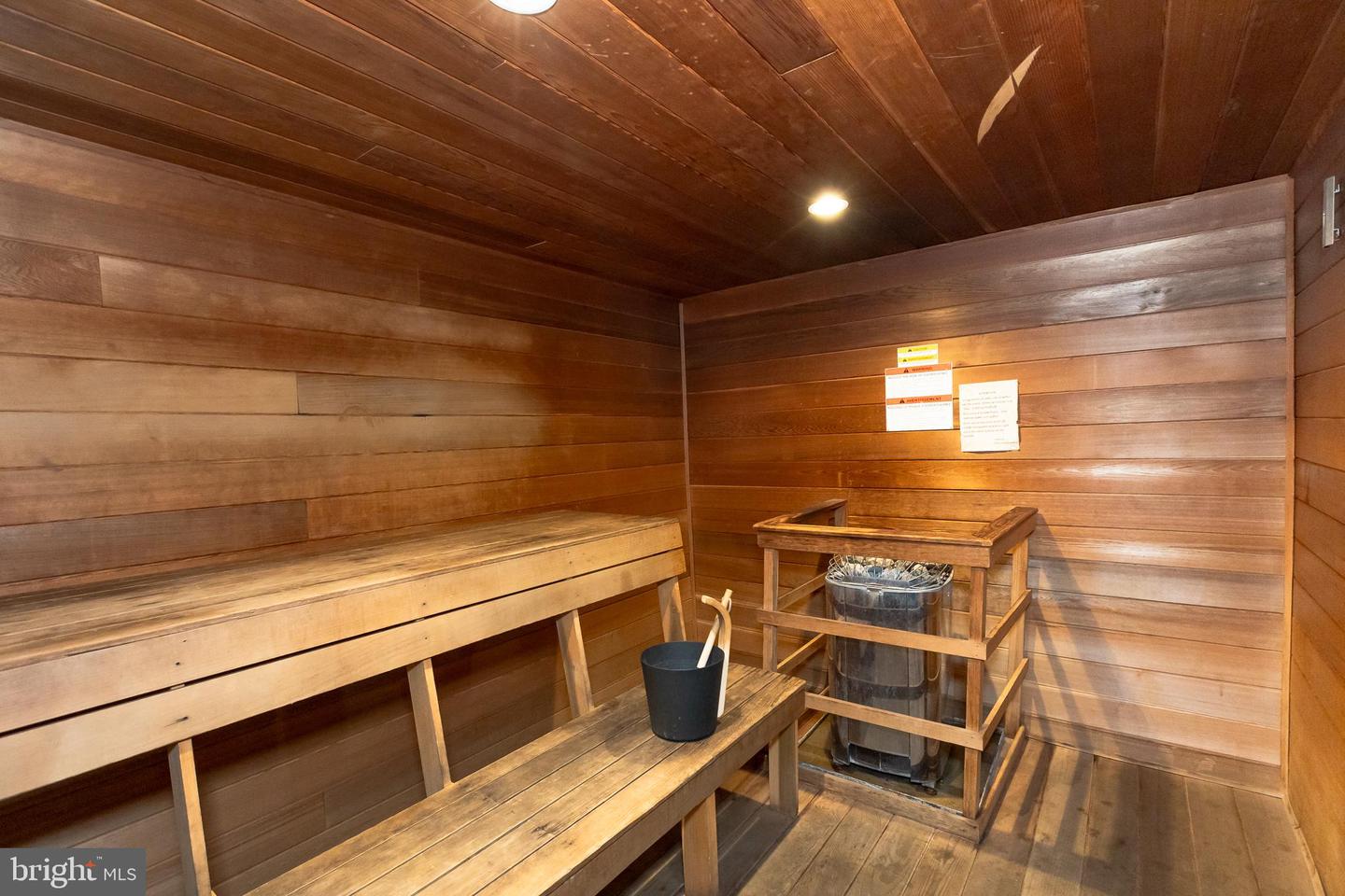 4600 S FOUR MILE RUN DR #623, ARLINGTON, Virginia 22204, ,1 BathroomBathrooms,Residential,For sale,4600 S FOUR MILE RUN DR #623,VAAR2067016 MLS # VAAR2067016