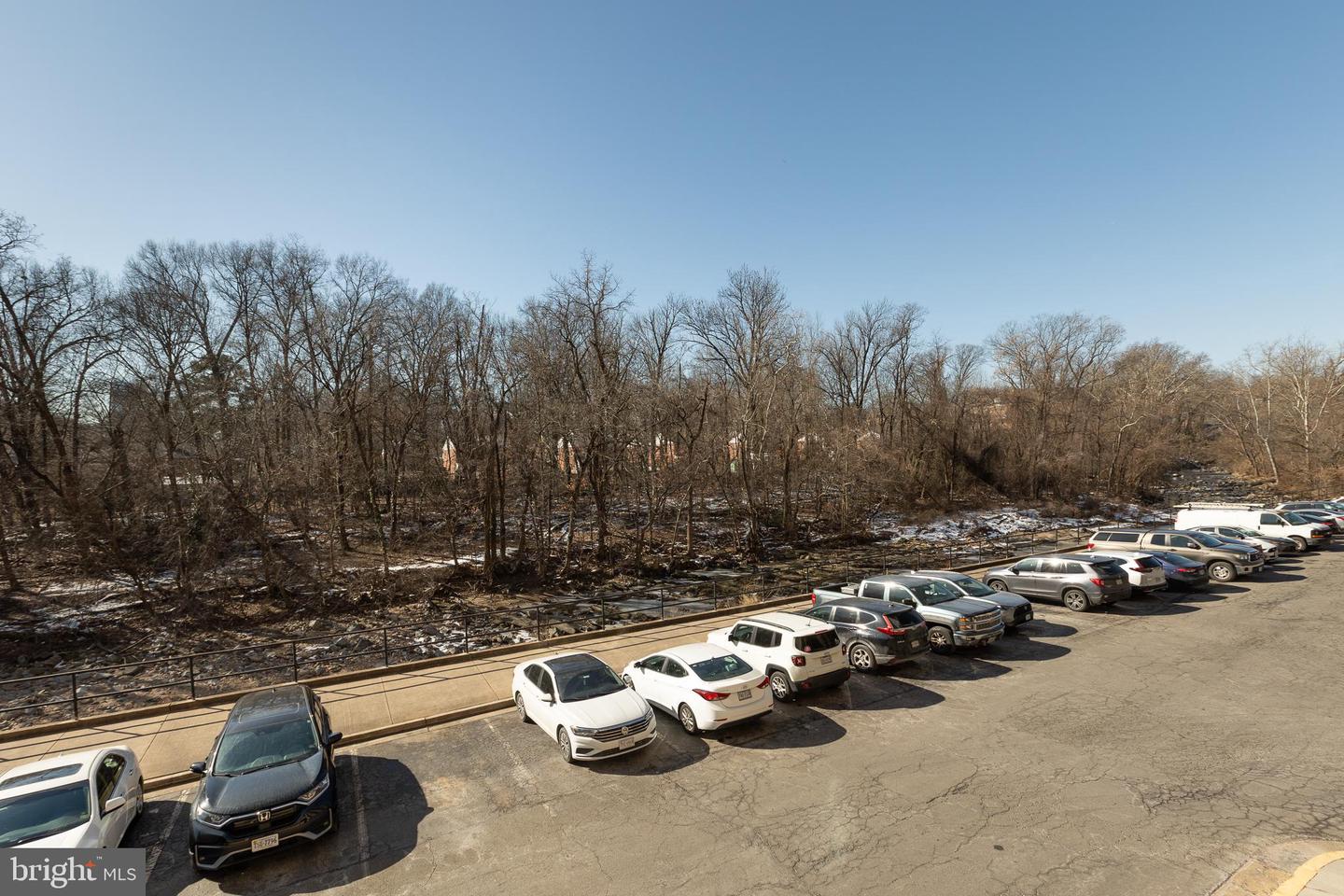 4600 S FOUR MILE RUN DR #623, ARLINGTON, Virginia 22204, ,1 BathroomBathrooms,Residential,For sale,4600 S FOUR MILE RUN DR #623,VAAR2067016 MLS # VAAR2067016