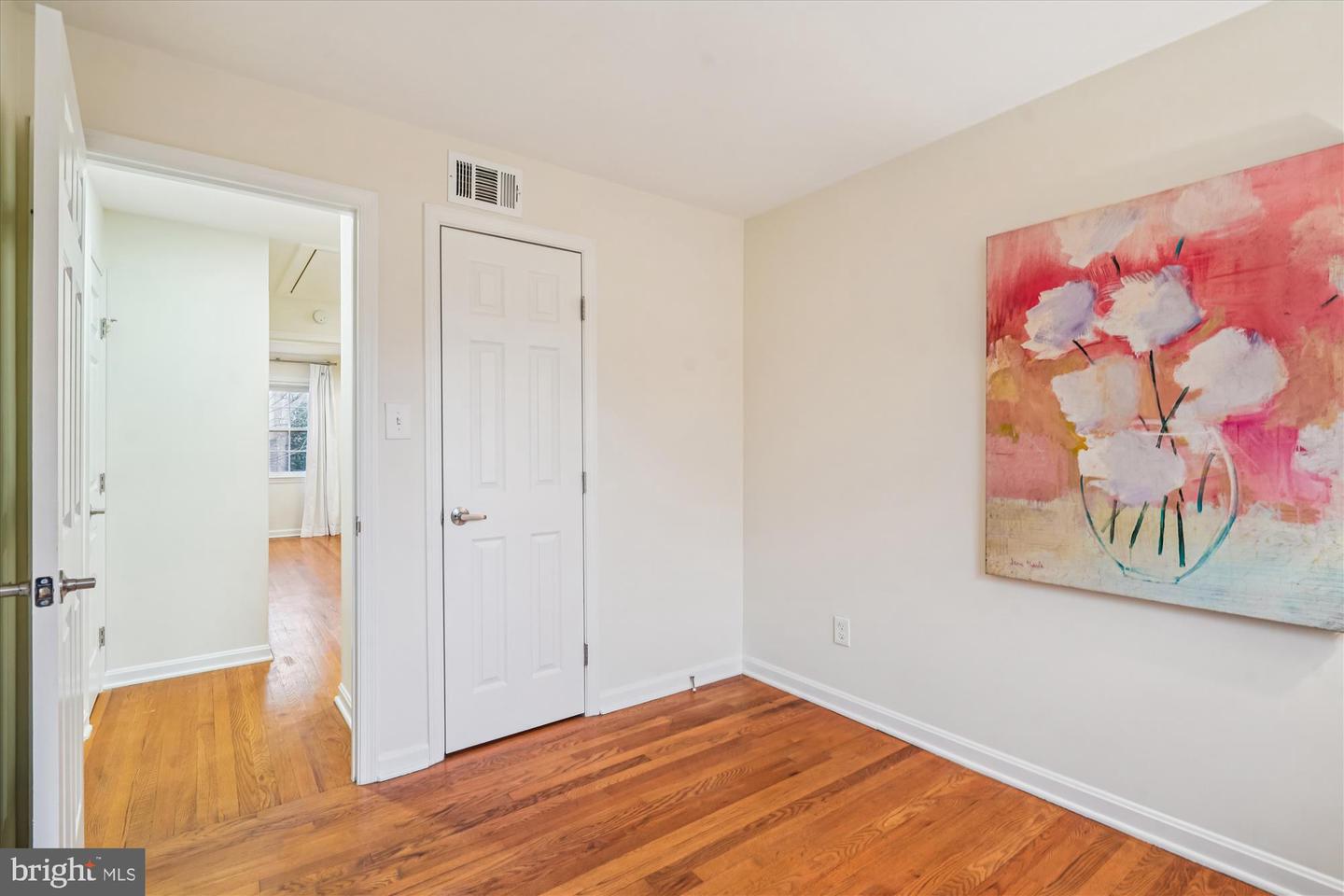 1605 DUNTERRY PL, MCLEAN, Virginia 22101, 3 Bedrooms Bedrooms, ,2 BathroomsBathrooms,Residential,For sale,1605 DUNTERRY PL,VAFX2282970 MLS # VAFX2282970