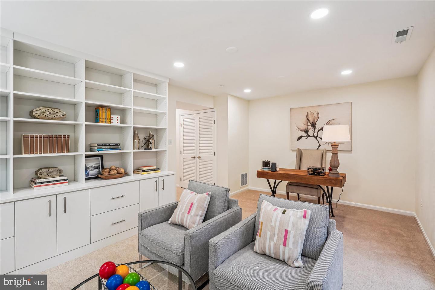 1605 DUNTERRY PL, MCLEAN, Virginia 22101, 3 Bedrooms Bedrooms, ,2 BathroomsBathrooms,Residential,For sale,1605 DUNTERRY PL,VAFX2282970 MLS # VAFX2282970