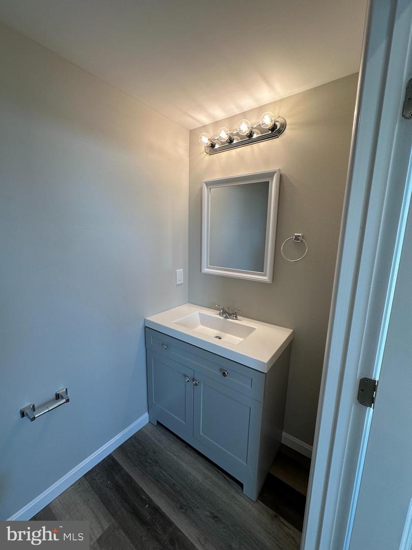 1812 H PL NE #409, WASHINGTON, District Of Columbia 20002, 4 Bedrooms Bedrooms, ,1 BathroomBathrooms,Residential,For sale,1812 H PL NE #409,DCDC2235544 MLS # DCDC2235544