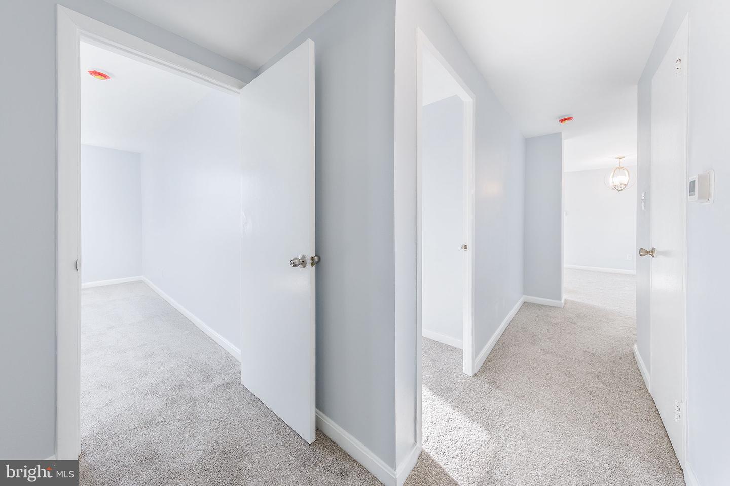 4600 DUKE ST #413, ALEXANDRIA, Virginia 22304, 2 Bedrooms Bedrooms, ,1 BathroomBathrooms,Residential,For sale,4600 DUKE ST #413,VAAX2052584 MLS # VAAX2052584