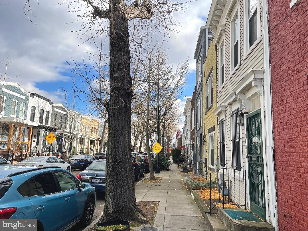 1609 GALES ST NE, WASHINGTON, District Of Columbia 20002, 2 Bedrooms Bedrooms, ,2 BathroomsBathrooms,Residential,For sale,1609 GALES ST NE,DCDC2235596 MLS # DCDC2235596 1609 GALES ST NE, WASHINGTON, District Of Columbia 20002, 2 Bedrooms Bedrooms, ,2 BathroomsBathrooms,Residential,For sale,1609 GALES ST NE,DCDC2235596 MLS # DCDC2235596