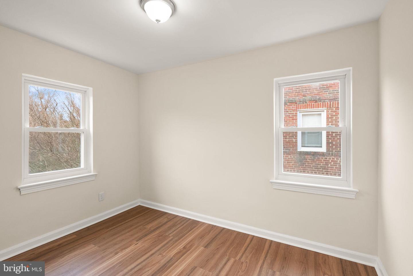 311 MOUNT VERNON AVE, ALEXANDRIA, Virginia 22301, 2 Bedrooms Bedrooms, 8 Rooms Rooms,1 BathroomBathrooms,Residential,For sale,311 MOUNT VERNON AVE,VAAX2052594 MLS # VAAX2052594