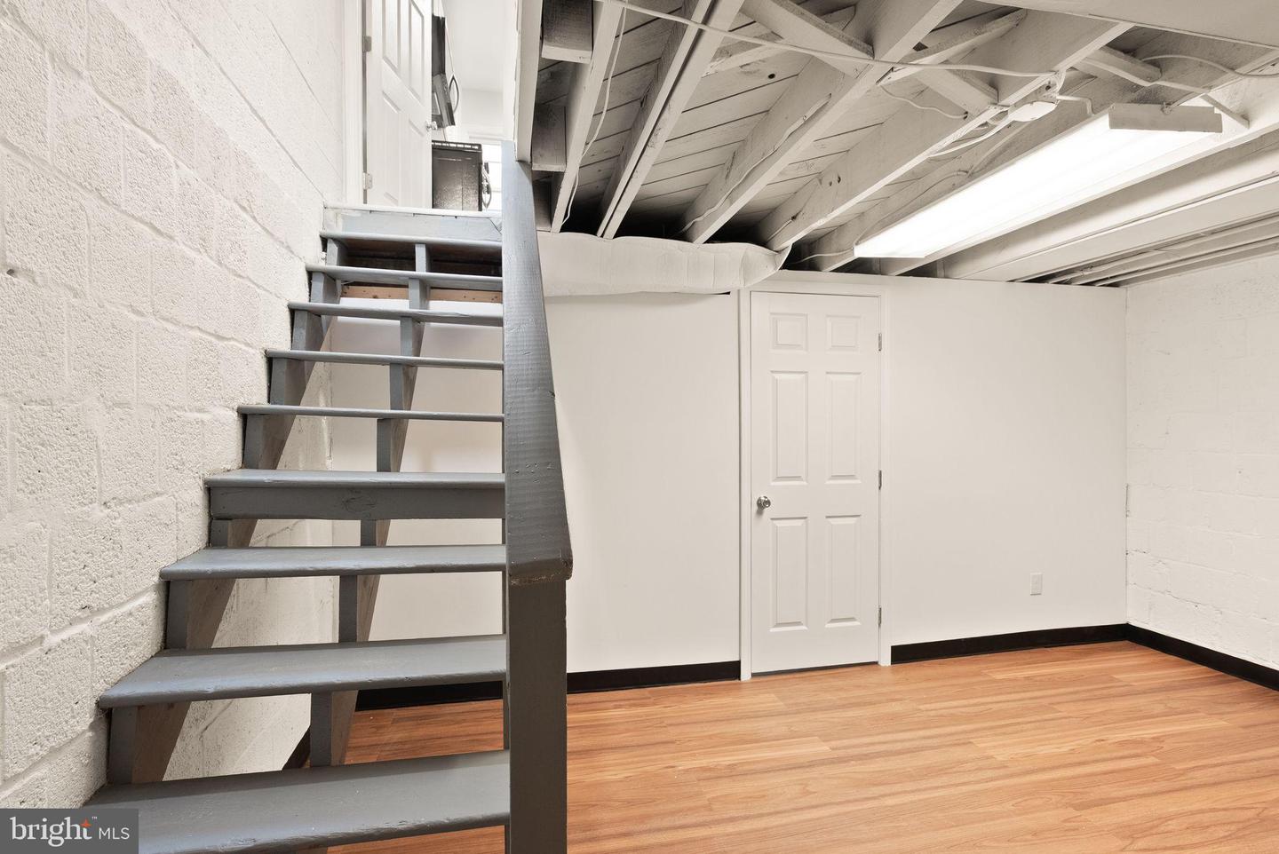 311 MOUNT VERNON AVE, ALEXANDRIA, Virginia 22301, 2 Bedrooms Bedrooms, 8 Rooms Rooms,1 BathroomBathrooms,Residential,For sale,311 MOUNT VERNON AVE,VAAX2052594 MLS # VAAX2052594