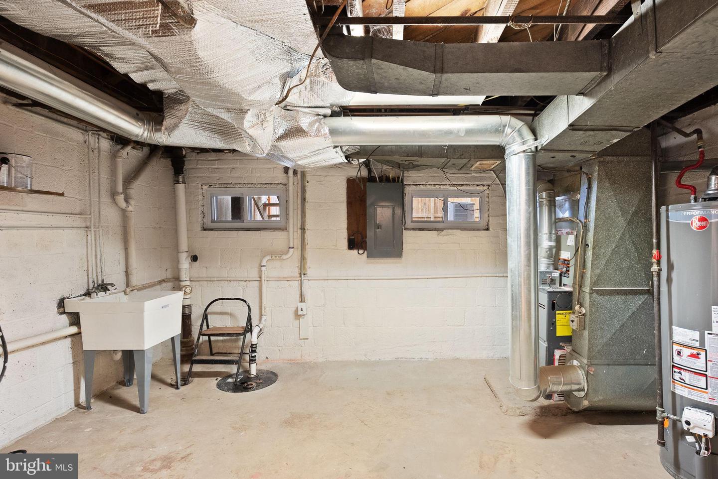 311 MOUNT VERNON AVE, ALEXANDRIA, Virginia 22301, 2 Bedrooms Bedrooms, 8 Rooms Rooms,1 BathroomBathrooms,Residential,For sale,311 MOUNT VERNON AVE,VAAX2052594 MLS # VAAX2052594