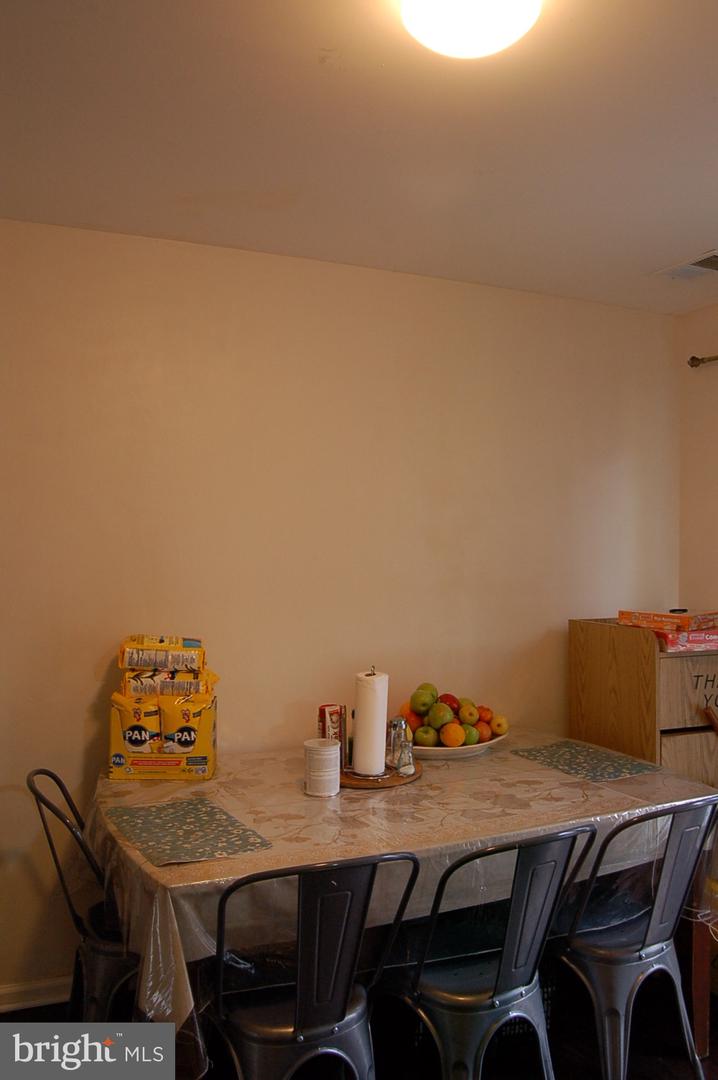 14388 FONTAINE CT, WOODBRIDGE, Virginia 22193, 3 Bedrooms Bedrooms, ,1 BathroomBathrooms,Residential,For sale,14388 FONTAINE CT,VAPW2109468 MLS # VAPW2109468