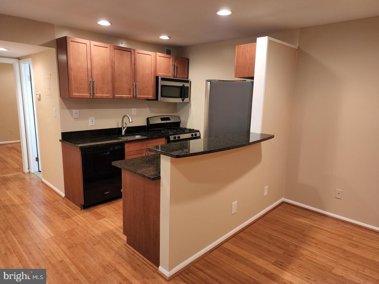 7723 DONNYBROOK CT #105, ANNANDALE, Virginia 22003, 1 Bedroom Bedrooms, 2 Rooms Rooms,1 BathroomBathrooms,Residential,For sale,7723 DONNYBROOK CT #105,VAFX2283150 MLS # VAFX2283150 7723 DONNYBROOK CT #105, ANNANDALE, Virginia 22003, 1 Bedroom Bedrooms, 2 Rooms Rooms,1 BathroomBathrooms,Residential,For sale,7723 DONNYBROOK CT #105,VAFX2283150 MLS # VAFX2283150