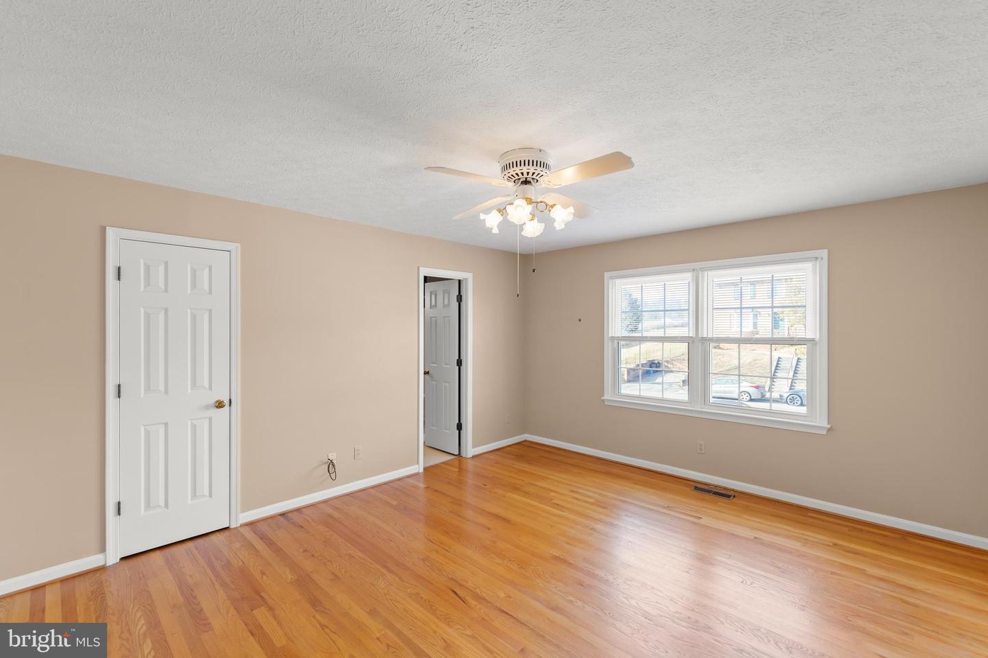 2116 STONELEIGH DR, WINCHESTER, Virginia 22601, 3 Bedrooms Bedrooms, ,2 BathroomsBathrooms,Residential,For sale,2116 STONELEIGH DR,VAWI2009626 MLS # VAWI2009626