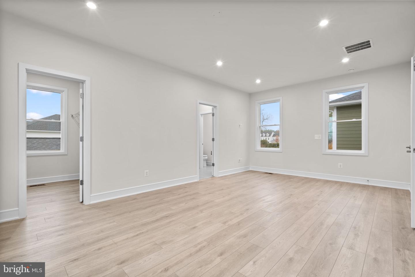 4253 MANOR DR, MARSHALL, Virginia 20115, 3 Bedrooms Bedrooms, ,3 BathroomsBathrooms,Residential,For sale,4253 MANOR DR,VAFQ2019972 MLS # VAFQ2019972