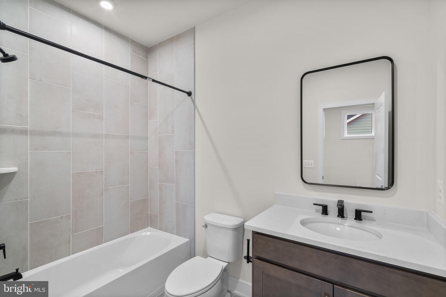 4253 MANOR DR, MARSHALL, Virginia 20115, 3 Bedrooms Bedrooms, ,3 BathroomsBathrooms,Residential,For sale,4253 MANOR DR,VAFQ2019972 MLS # VAFQ2019972