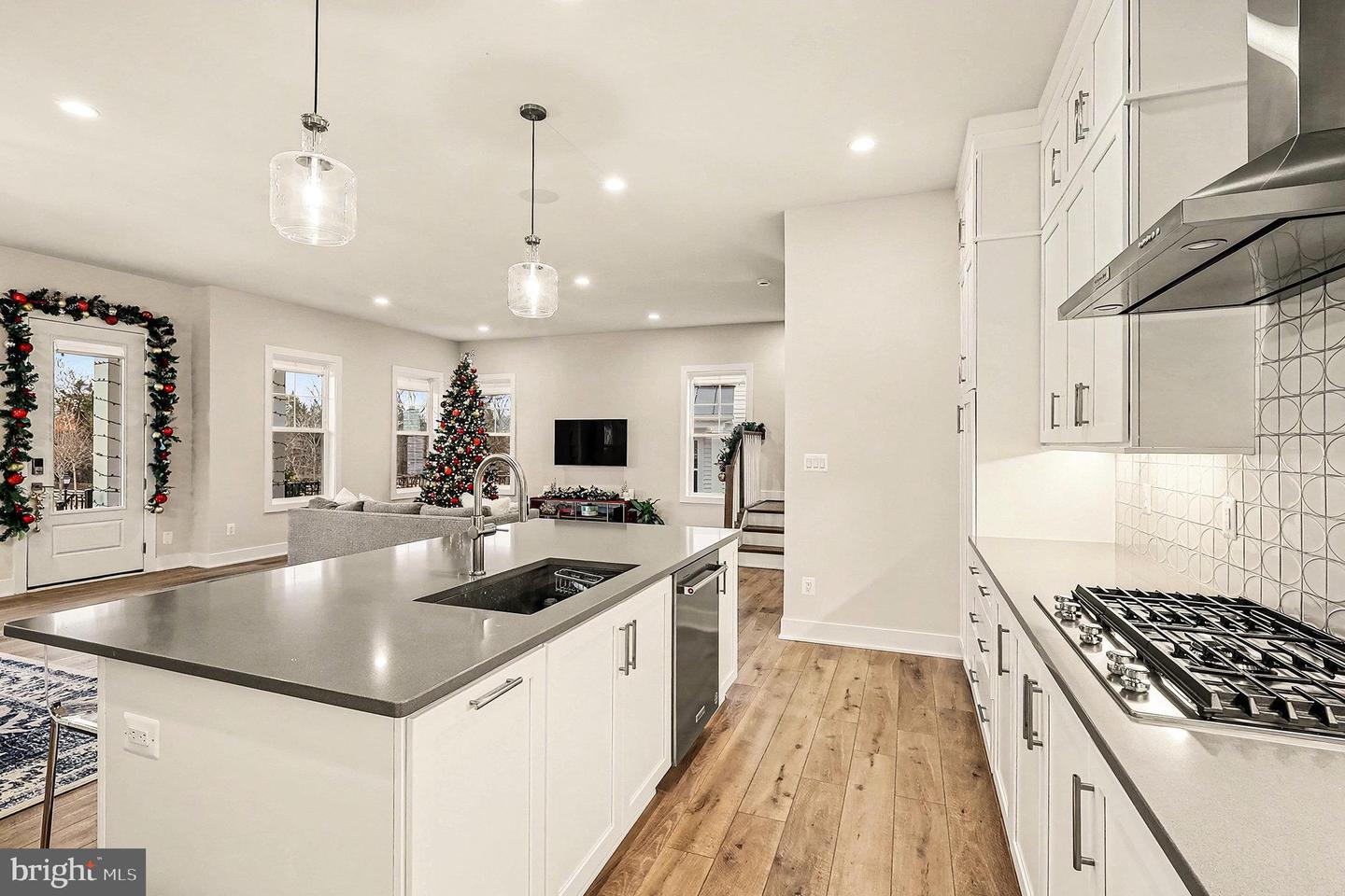 5513 VELTRI TER, HAYMARKET, Virginia 20169, 4 Bedrooms Bedrooms, ,3 BathroomsBathrooms,Residential,For sale,5513 VELTRI TER,VAPW2109498 MLS # VAPW2109498