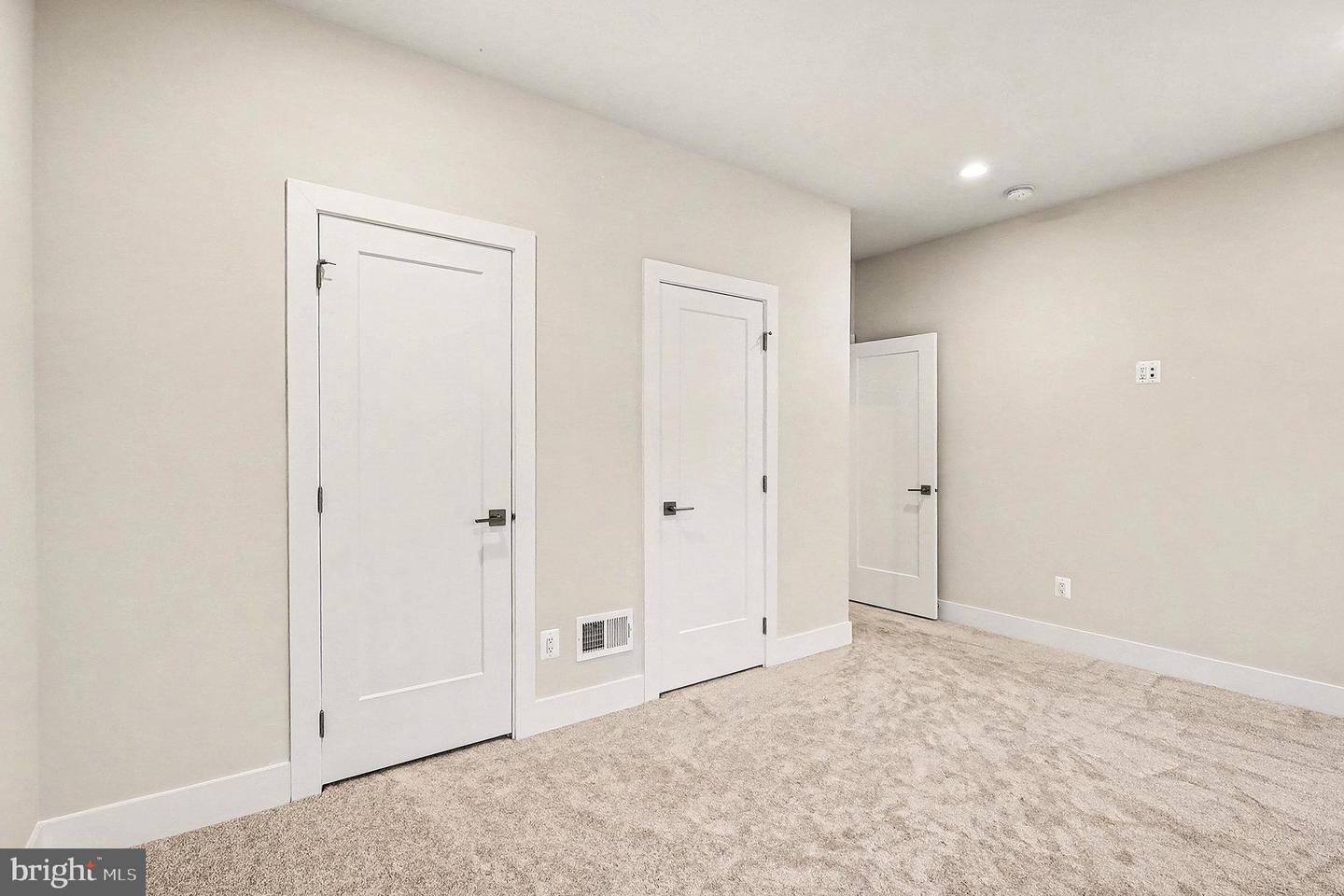 5513 VELTRI TER, HAYMARKET, Virginia 20169, 4 Bedrooms Bedrooms, ,3 BathroomsBathrooms,Residential,For sale,5513 VELTRI TER,VAPW2109498 MLS # VAPW2109498