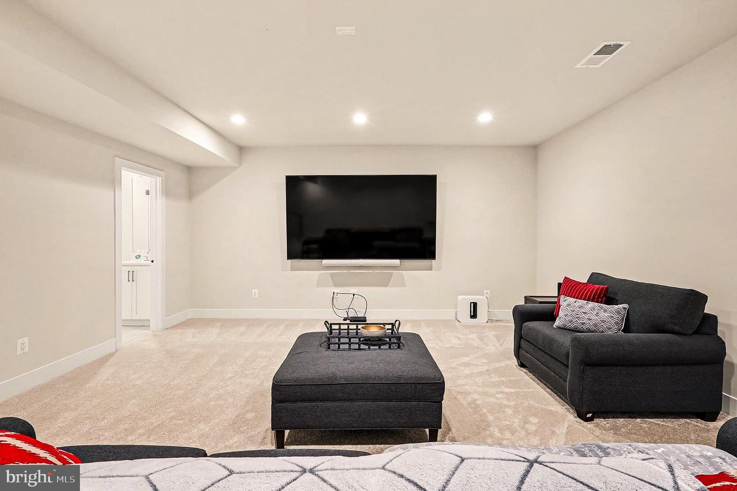 5513 VELTRI TER, HAYMARKET, Virginia 20169, 4 Bedrooms Bedrooms, ,3 BathroomsBathrooms,Residential,For sale,5513 VELTRI TER,VAPW2109498 MLS # VAPW2109498