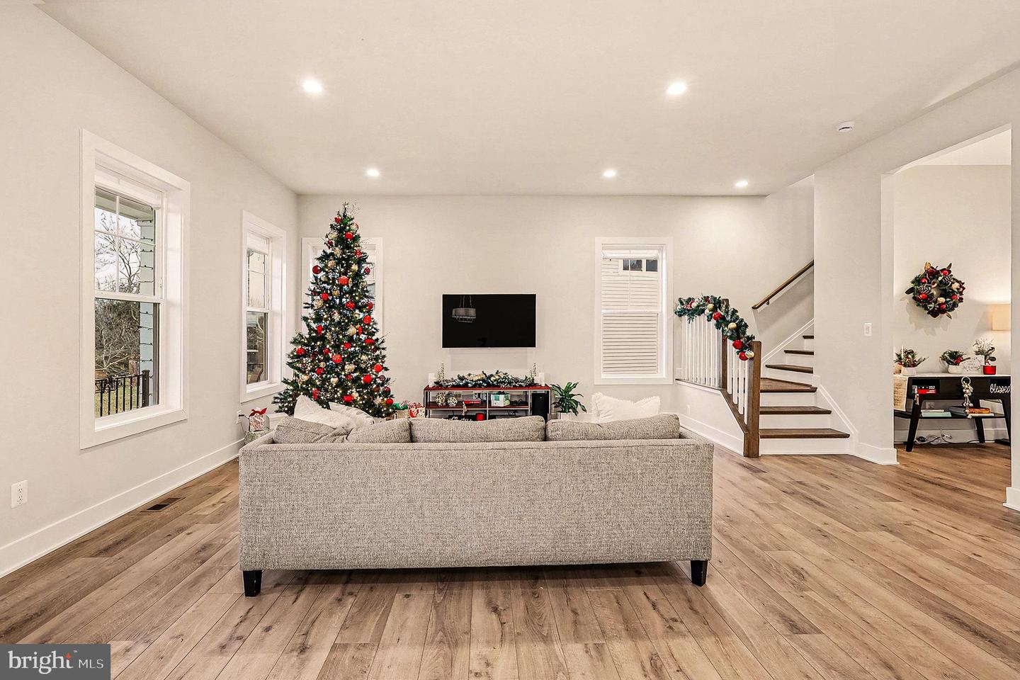 5513 VELTRI TER, HAYMARKET, Virginia 20169, 4 Bedrooms Bedrooms, ,3 BathroomsBathrooms,Residential,For sale,5513 VELTRI TER,VAPW2109498 MLS # VAPW2109498