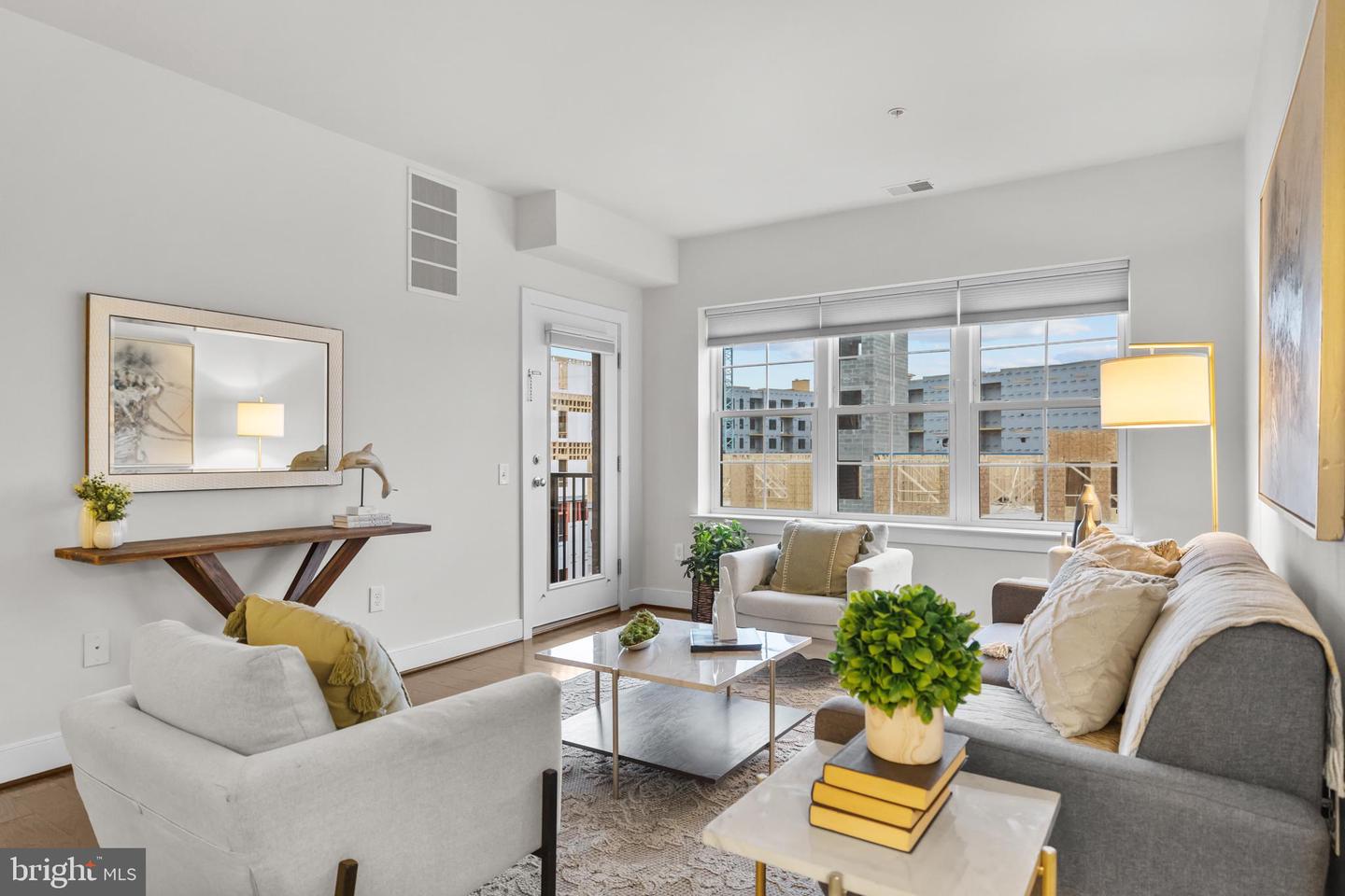 2905 BLEEKER ST #4-402, FAIRFAX, Virginia 22031, 2 Bedrooms Bedrooms, ,2 BathroomsBathrooms,Residential,For sale,2905 BLEEKER ST #4-402,VAFX2283224 MLS # VAFX2283224