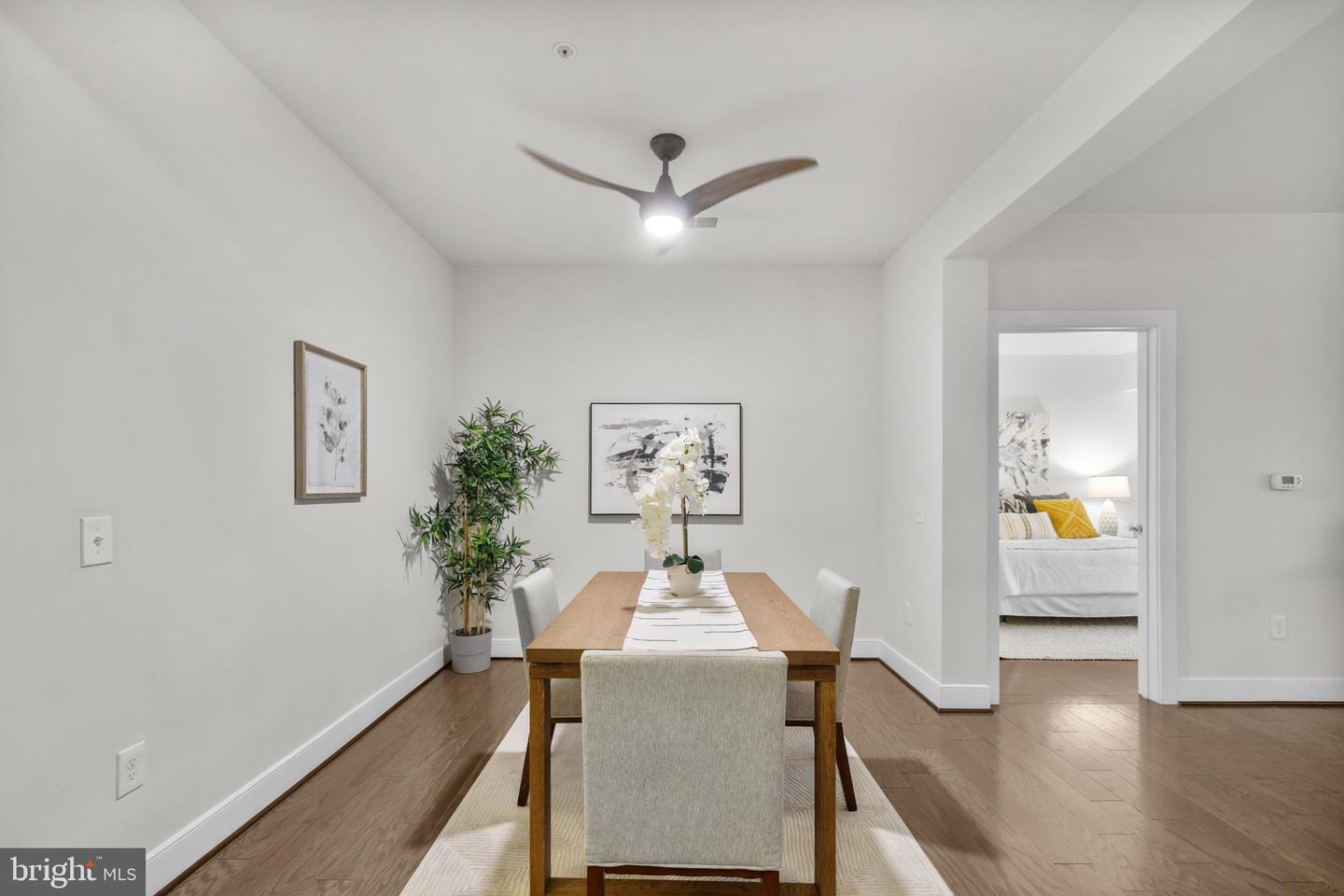 2905 BLEEKER ST #4-402, FAIRFAX, Virginia 22031, 2 Bedrooms Bedrooms, ,2 BathroomsBathrooms,Residential,For sale,2905 BLEEKER ST #4-402,VAFX2283224 MLS # VAFX2283224