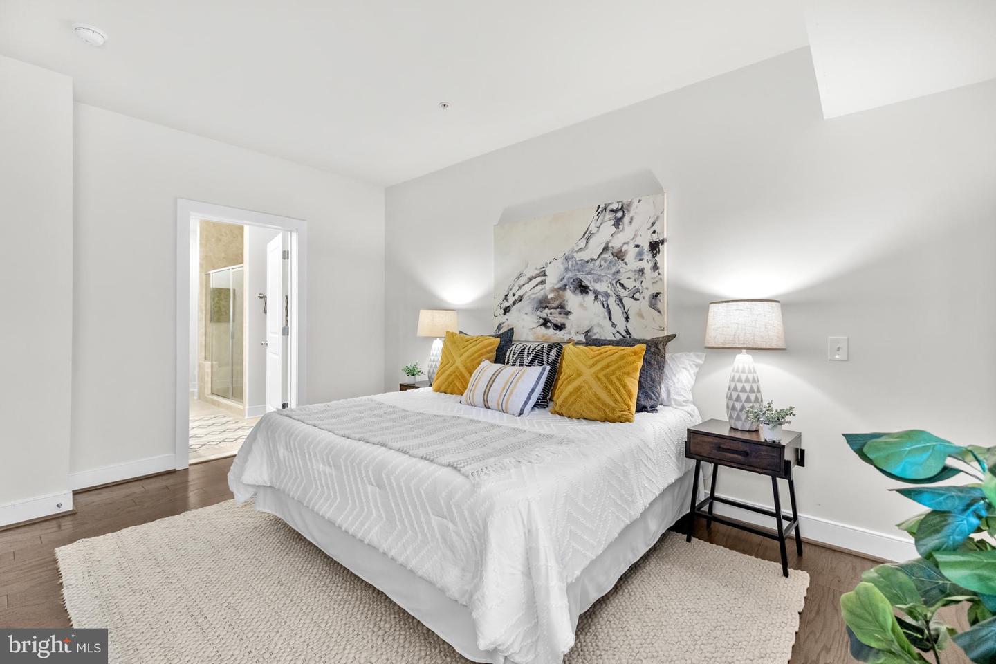 2905 BLEEKER ST #4-402, FAIRFAX, Virginia 22031, 2 Bedrooms Bedrooms, ,2 BathroomsBathrooms,Residential,For sale,2905 BLEEKER ST #4-402,VAFX2283224 MLS # VAFX2283224