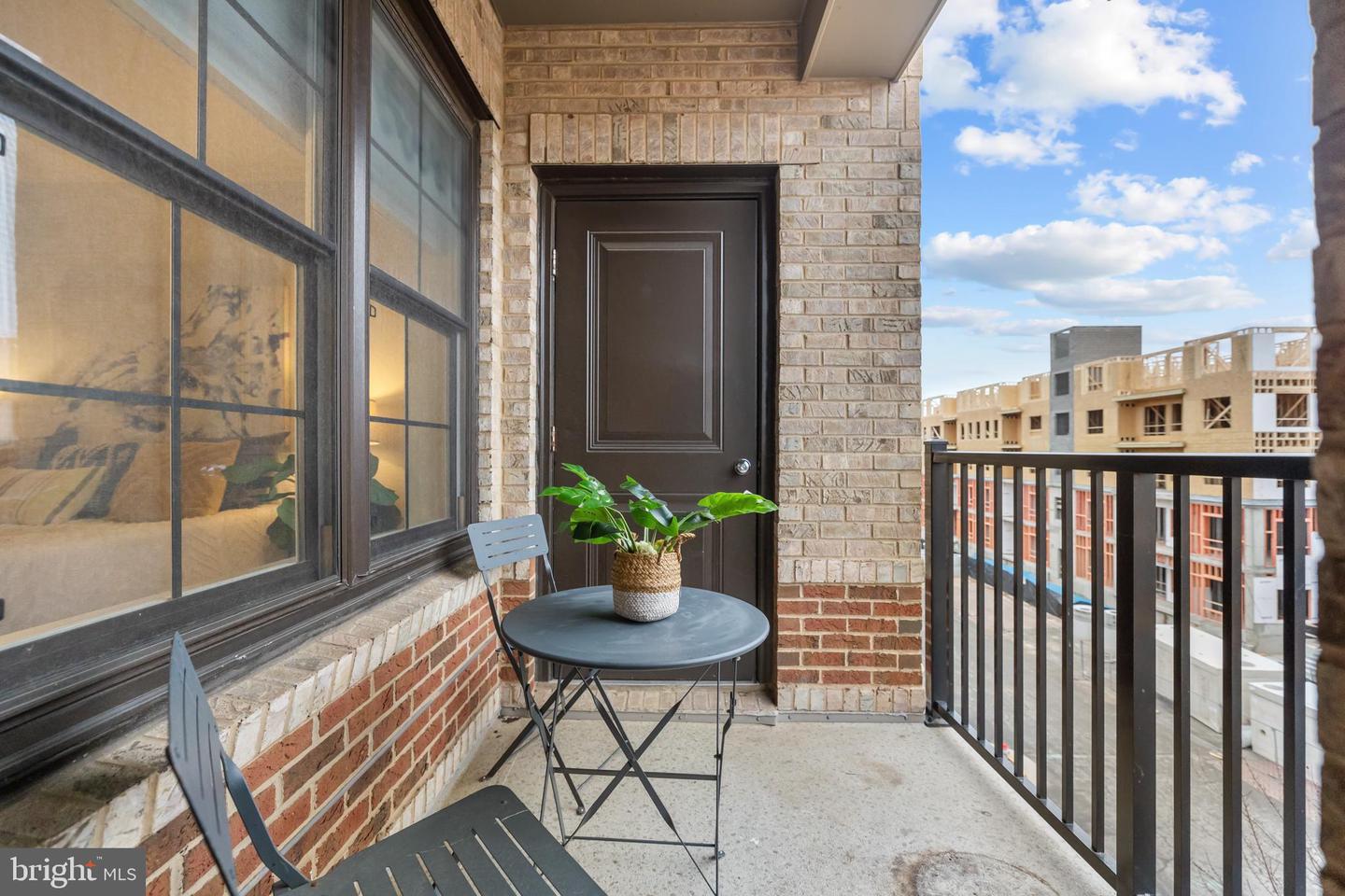 2905 BLEEKER ST #4-402, FAIRFAX, Virginia 22031, 2 Bedrooms Bedrooms, ,2 BathroomsBathrooms,Residential,For sale,2905 BLEEKER ST #4-402,VAFX2283224 MLS # VAFX2283224