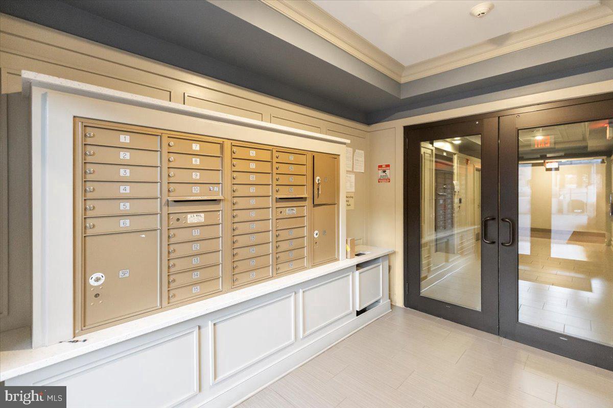 2905 BLEEKER ST #4-402, FAIRFAX, Virginia 22031, 2 Bedrooms Bedrooms, ,2 BathroomsBathrooms,Residential,For sale,2905 BLEEKER ST #4-402,VAFX2283224 MLS # VAFX2283224