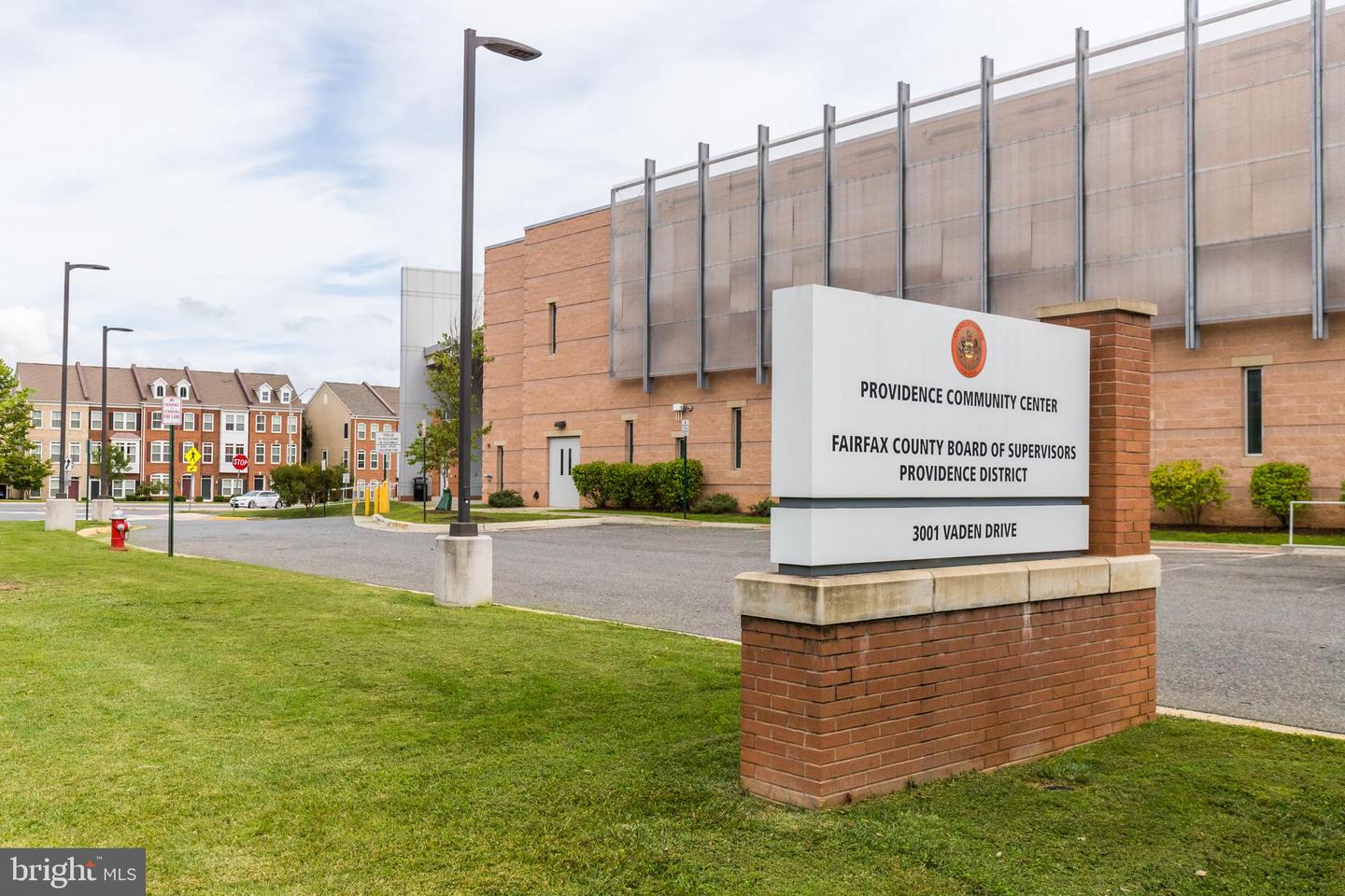 2905 BLEEKER ST #4-402, FAIRFAX, Virginia 22031, 2 Bedrooms Bedrooms, ,2 BathroomsBathrooms,Residential,For sale,2905 BLEEKER ST #4-402,VAFX2283224 MLS # VAFX2283224