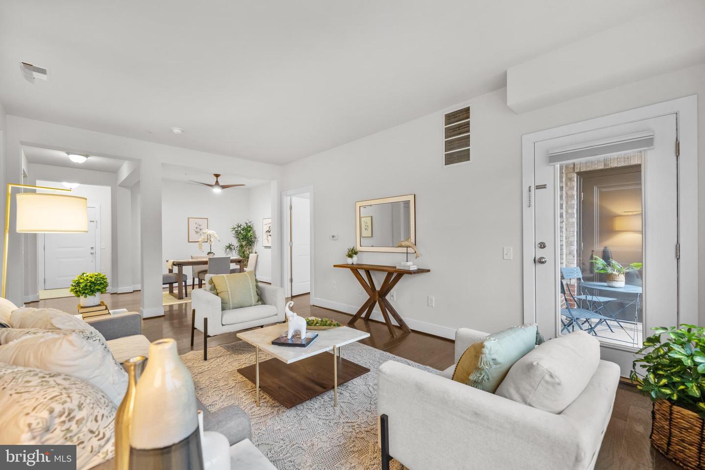 2905 BLEEKER ST #4-402, FAIRFAX, Virginia 22031, 2 Bedrooms Bedrooms, ,2 BathroomsBathrooms,Residential,For sale,2905 BLEEKER ST #4-402,VAFX2283224 MLS # VAFX2283224
