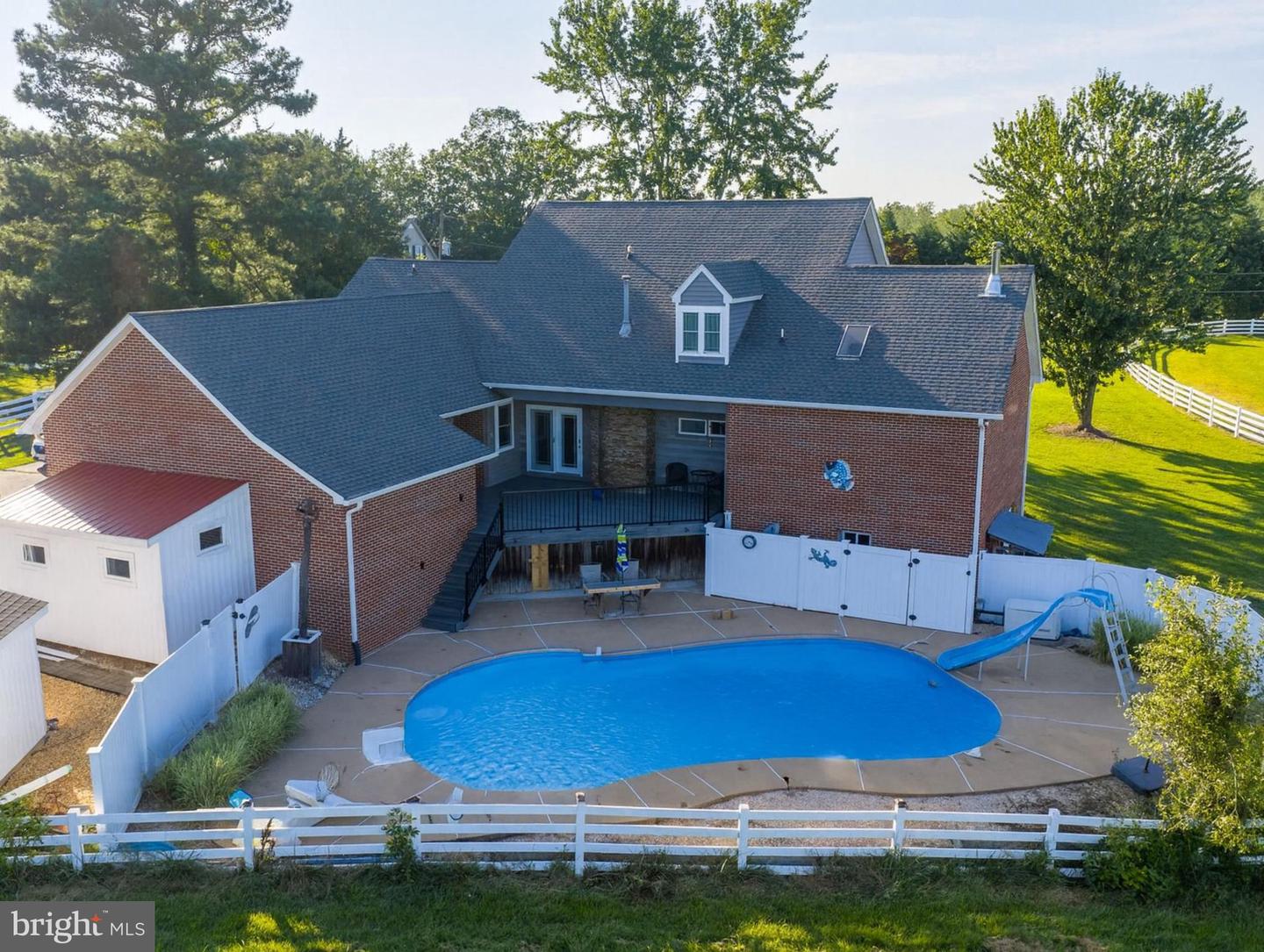 27472 STRAWBERRY HILL RD, RHOADESVILLE, Virginia 22542, 4 Bedrooms Bedrooms, ,3 BathroomsBathrooms,Residential,For sale,27472 STRAWBERRY HILL RD,VAOR2013016 MLS # VAOR2013016