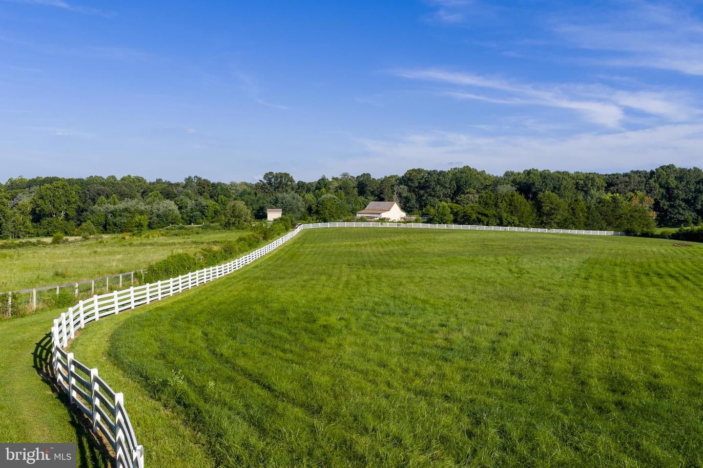 27472 STRAWBERRY HILL RD, RHOADESVILLE, Virginia 22542, 4 Bedrooms Bedrooms, ,3 BathroomsBathrooms,Residential,For sale,27472 STRAWBERRY HILL RD,VAOR2013016 MLS # VAOR2013016