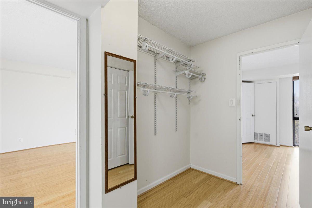 1401 N RHODES ST #503, ARLINGTON, Virginia 22209, 1 Bedroom Bedrooms, ,1 BathroomBathrooms,Residential,For sale,1401 N RHODES ST #503,VAAR2067108 MLS # VAAR2067108 1401 N RHODES ST #503, ARLINGTON, Virginia 22209, 1 Bedroom Bedrooms, ,1 BathroomBathrooms,Residential,For sale,1401 N RHODES ST #503,VAAR2067108 MLS # VAAR2067108