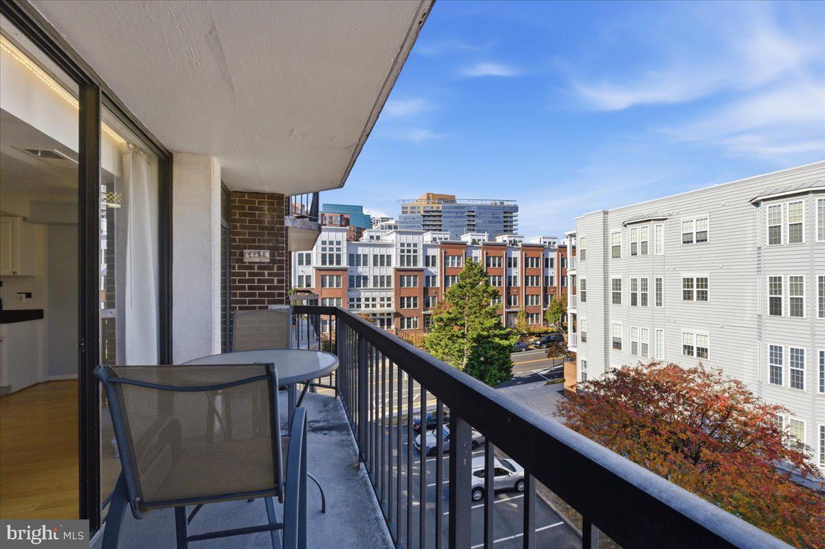 1401 N RHODES ST #503, ARLINGTON, Virginia 22209, 1 Bedroom Bedrooms, ,1 BathroomBathrooms,Residential,For sale,1401 N RHODES ST #503,VAAR2067108 MLS # VAAR2067108 1401 N RHODES ST #503, ARLINGTON, Virginia 22209, 1 Bedroom Bedrooms, ,1 BathroomBathrooms,Residential,For sale,1401 N RHODES ST #503,VAAR2067108 MLS # VAAR2067108