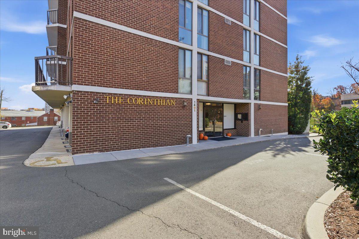 1401 N RHODES ST #503, ARLINGTON, Virginia 22209, 1 Bedroom Bedrooms, ,1 BathroomBathrooms,Residential,For sale,1401 N RHODES ST #503,VAAR2067108 MLS # VAAR2067108 1401 N RHODES ST #503, ARLINGTON, Virginia 22209, 1 Bedroom Bedrooms, ,1 BathroomBathrooms,Residential,For sale,1401 N RHODES ST #503,VAAR2067108 MLS # VAAR2067108