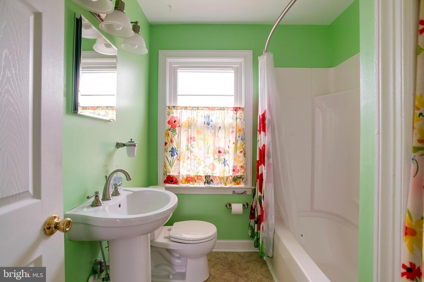 1109 LEE ST, CULPEPER, Virginia 22701, 3 Bedrooms Bedrooms, ,1 BathroomBathrooms,Residential,For sale,1109 LEE ST,VACU2012268 MLS # VACU2012268