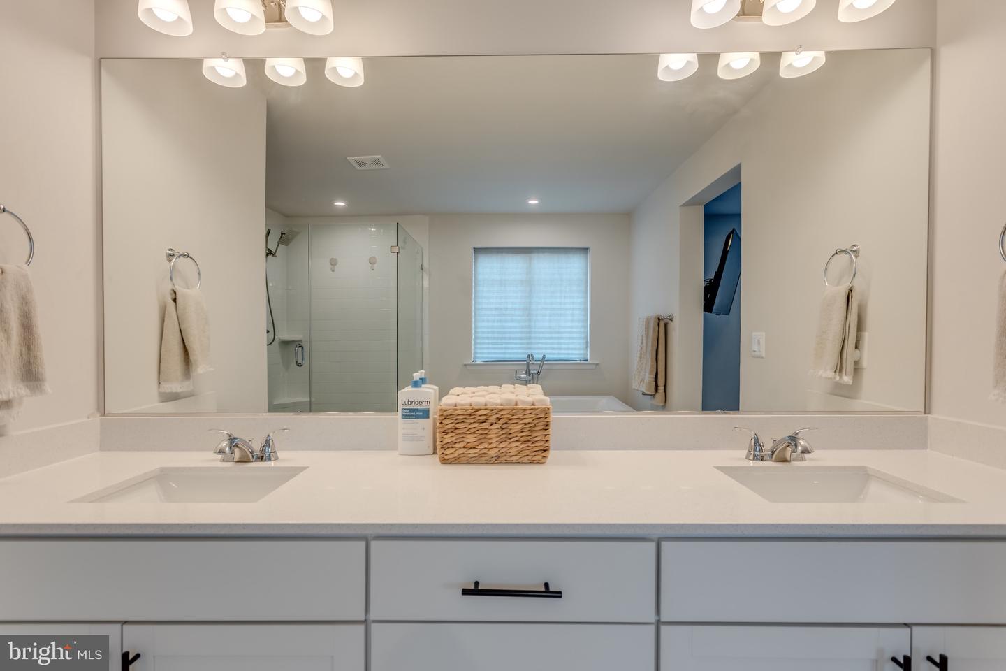 128 RAVEN OAKS DR, WINCHESTER, Virginia 22602, 4 Bedrooms Bedrooms, ,2 BathroomsBathrooms,Residential,For sale,128 RAVEN OAKS DR,VAFV2038586 MLS # VAFV2038586 128 RAVEN OAKS DR, WINCHESTER, Virginia 22602, 4 Bedrooms Bedrooms, ,2 BathroomsBathrooms,Residential,For sale,128 RAVEN OAKS DR,VAFV2038586 MLS # VAFV2038586