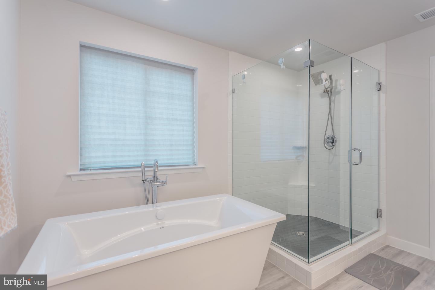 128 RAVEN OAKS DR, WINCHESTER, Virginia 22602, 4 Bedrooms Bedrooms, ,2 BathroomsBathrooms,Residential,For sale,128 RAVEN OAKS DR,VAFV2038586 MLS # VAFV2038586 128 RAVEN OAKS DR, WINCHESTER, Virginia 22602, 4 Bedrooms Bedrooms, ,2 BathroomsBathrooms,Residential,For sale,128 RAVEN OAKS DR,VAFV2038586 MLS # VAFV2038586